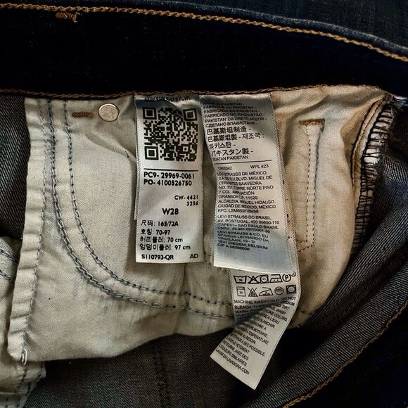 Levis Bermuda Shorts Womens 28 Dark Blue Denim Rolled Cuff Stretch Casual Jean - Picture 8 of 10